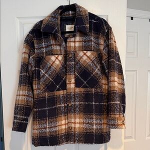 Abercrombie & Fitch Textured Shacket Jacket with Blue and Tan